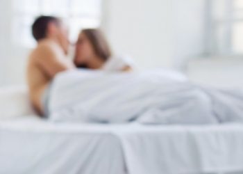 Sensitiva diz que fazer sexo afasta maus espíritos e “encostos”