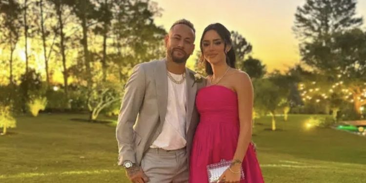 Neymar assume traição pelas redes sociais