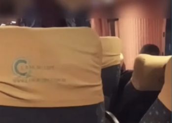 Confusão:Mulher diz não ter sido paga por sexo dentro de ônibus; vídeo