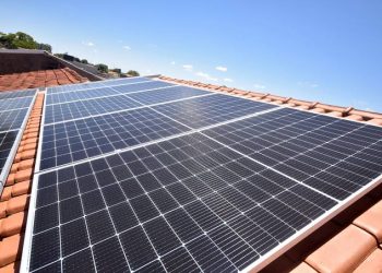 Candeias: Prefeitura implementa Lei para uso de energia solar no município 