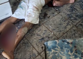 Candeias: Homem é assinado na Caroba na madrugada 