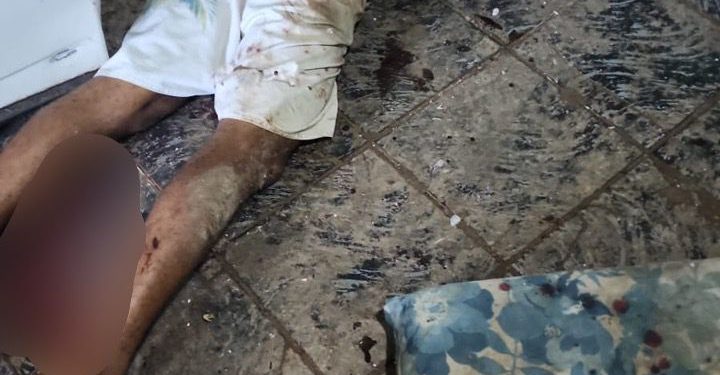 Candeias: Homem é assinado na Caroba na madrugada
