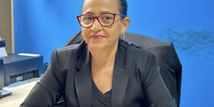 Candeias: Vereadora Amiga Jú é convidada para ingressar no partido da base do governo do estado