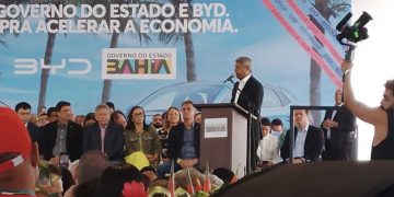 BYD investirá R$ 3 bilhões para instalar três fábricas na Bahia