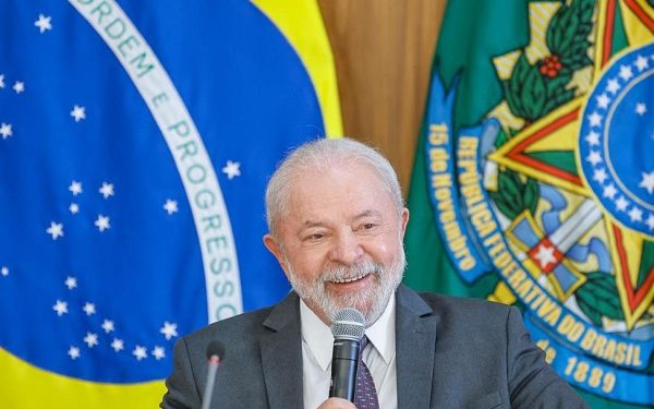 Lula libera emendas de R$ 5,3 bilhões em pix nas votações do Congresso