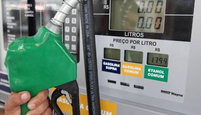  Gasolina e diesel ficam mais caros em Candeias  após reajuste de refinaria