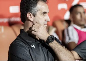 Vitória encara o Sport buscando permanecer na zona de classificação