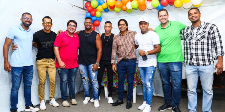 Candeias: Acompanhado de vereador e secretários, Pitágoras participa de eventos no município