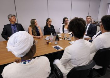 Simões Filho: Governos Federal e Estadual trabalham juntos para esclarecer assassinato de Bernadete Pacífico