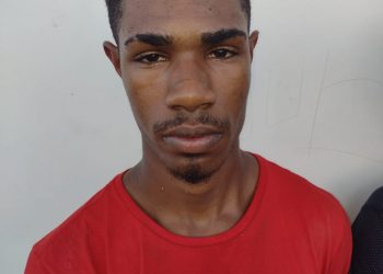 Candeias: Ladrões de Carro de Gás batem de frente com PETO e são presos no Centro