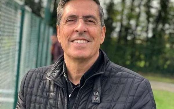 Lá ele cabe no Cruzeiro? Raposa avalia contratação de Rolão Preto