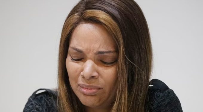 Condenada a 50 anos, justiça nega pedido de liberdade para ex-deputada Flordelis