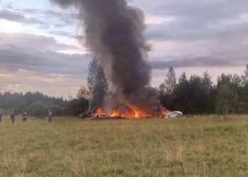 Avião de líder mercenário que desafiou Putin cai e mata todos a bordo