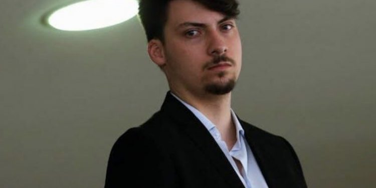 URGENTE: Polícia do DF cumpre mandado de busca e apreensão contra Jair Renan Bolsonaro