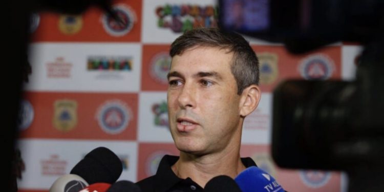 Chefe da SSP-BA diz que ações da PM visam ‘diminuição da violência’; Jerônimo afirma que mortes serão apuradas