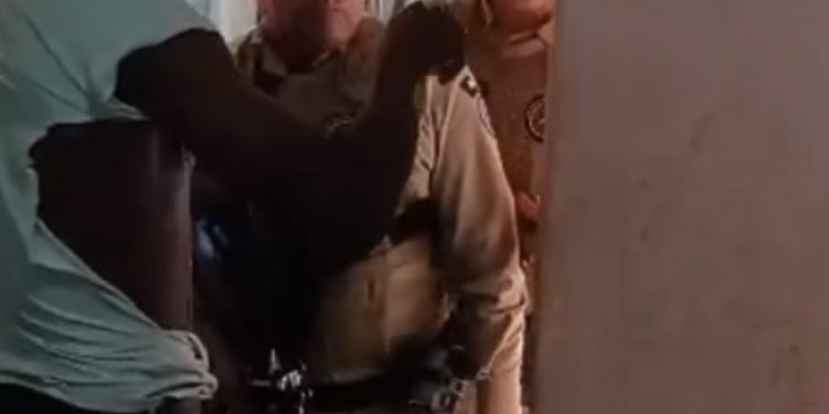 PMs envolvidos em abordagem a pedreiro são afastados do serviço