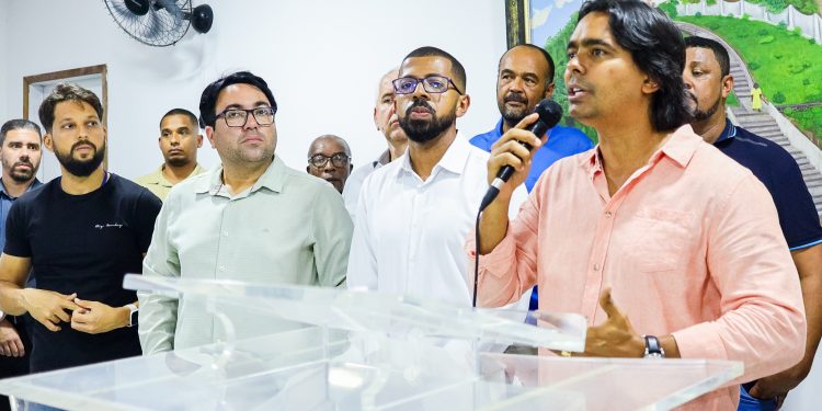 Candeias: Eriton Ramos, pré-candidato de Pitágoras surpreende e aprece em 1º em enquete realizada com seguidores do JC