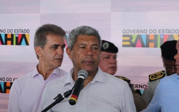 Jerônimo Rodrigues rebate ACM Neto e cobra propostas de melhoria para seguranca pública