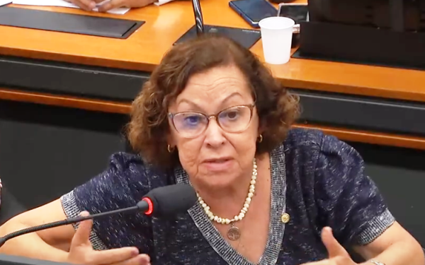 Na contramão de Isidório, Lídice defende união civil LGBT: não diz respeito à crença