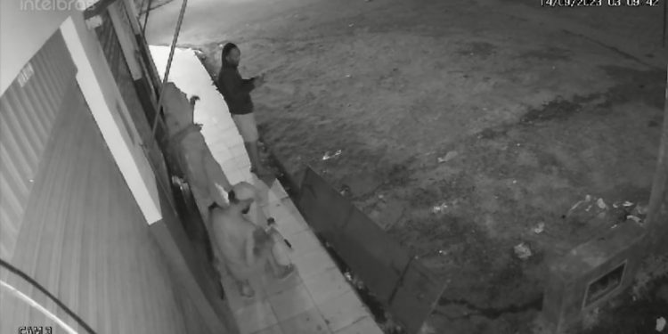 ‘DE CARA LIMPA’ bandidos arrombam loja em Candeias e causam prejuízo de mais de R$ 15000,00