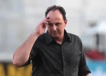 Torcida do Bahia revoltada com contratação de Rogério Ceni: “saudades de Paiva”