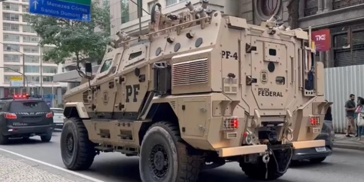 Policiais serão capacitados para usar blindados da PF enviados à Bahia: ‘nossa ideia é atacar todas as facções criminosas’