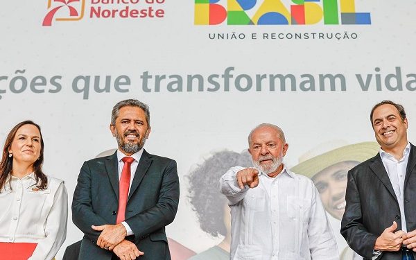 Não podemos ter medo de emprestar dinheiro para pobre, diz Lula