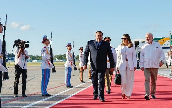 Brasil e Cuba vão retomar acordo na área de medicamentos e vacinas