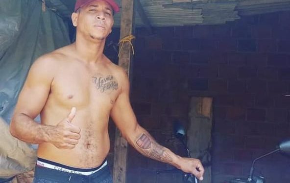 Trabalhador morre após empilhadeira cair em cima de sua cabeça em Candeias