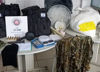 PM estoura laboratório de cocaína encontrado em Simões Filho