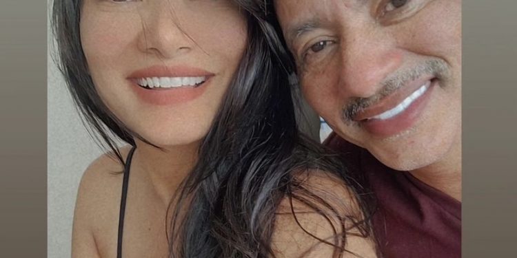 CANETA AZUL: Conheça a Cirurgiã dentista que noivou com o cantor Manoel Gomes