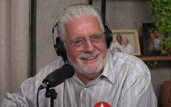 Última eleição foi um susto ou um aviso, diz Wagner sobre derrota do PT em grandes cidades