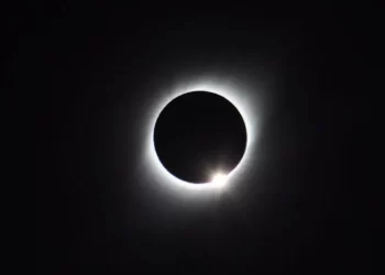 Eclipse solar será visível no Brasil no sábado