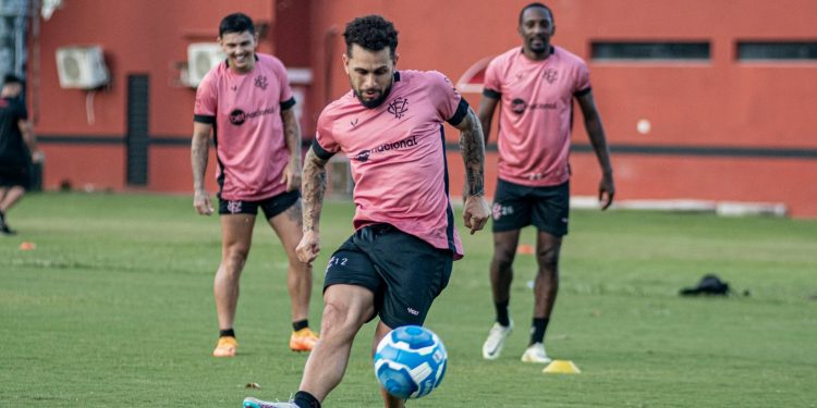 Vitória enfrenta o Sport neste sábado para conseguir sua melhor campanha na Série B