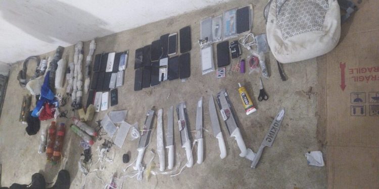 GOLAÇO DA POLÍCIA PENAL: bandidos são baleados durante tentativa de arremesso de celulares e facas no Presídio Salvador