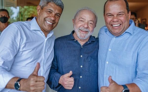 Jerônimo antecipa campanha casada com Lula em Salvador