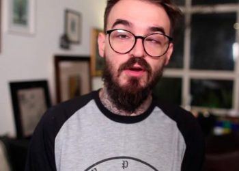 PC Siqueira é encontrado morto dentro de apartamento