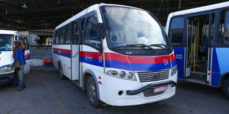 CAPA: Prefeitura de Candeias através do CTP altera itinerário do transporte para Passé devido ao evento natalino