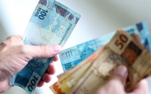 Transferência bancária por DOC encerra nesta segunda-feira (15)