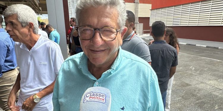 Não tenho dúvida que Lula vai participar da campanha em Camaçari, diz Caetano