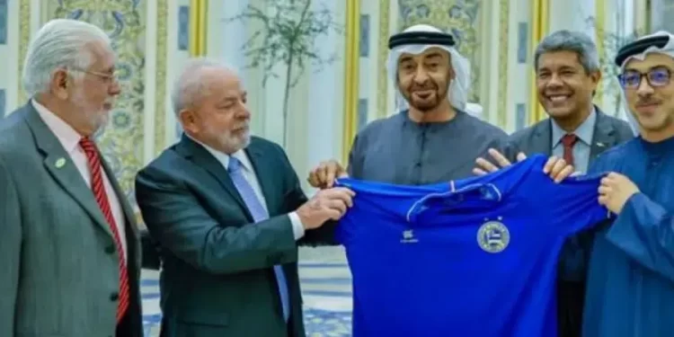 “Vamos fazer um PIX para o Vitória competir com o Bahia”, diz Lula