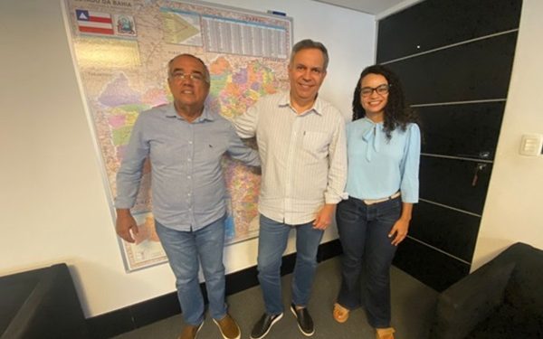 Vice-prefeito de Alagoinhas anuncia filiação ao PDT e migra para a oposição