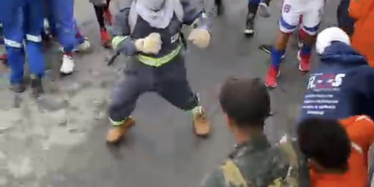 VÍDEO: Homens são flagrados trocando socos e pontapés em São Francisco do Conde 