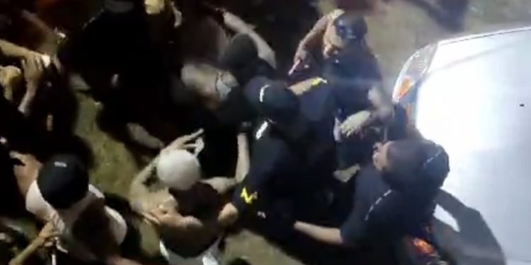 Levou um ‘pega’: Igor Kannário é agredido em Sergipe após atraso de três horas e não cumprir tempo de show