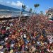 Foliões inimigos do fim se despedem do Carnaval de Salvador no “Arrastão”
