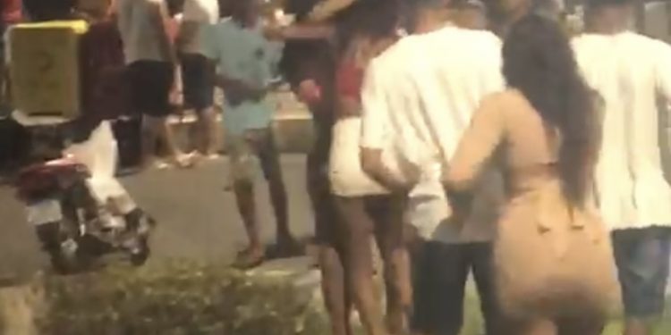 BAIXARIA EM MADRE DE DEUS: mulheres ‘quebram o pau’ na orla de Madre de Deus 