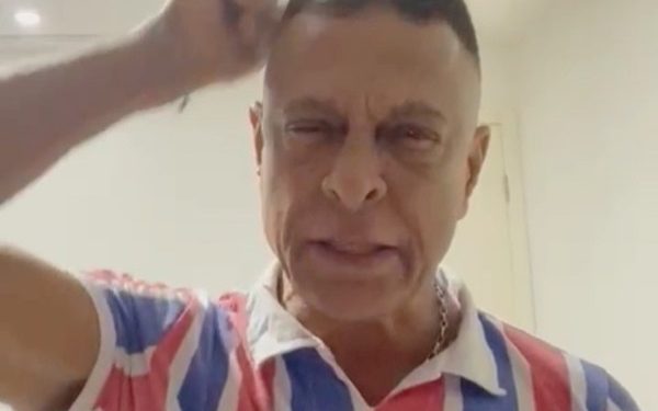 CORRA DO VITÓRIA: Renato Piaba xinga técnico do Bahia após derrota no BA-VI: ‘um merda desse’