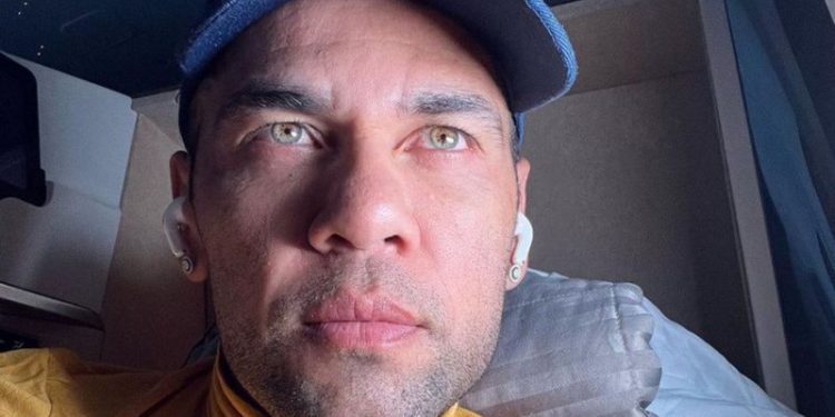 Presídio adota protocolo para evitar que Daniel Alves tire a própria vida; entenda