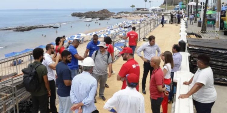 MP-BA recomenda que prefeitura não use passarela para ambulantes na Barra no Carnaval