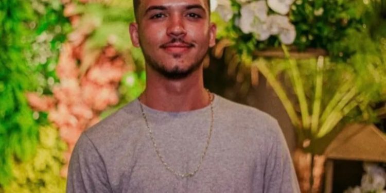 TRISTE; Jovem Morre Após Perder Controle De Caminhão tanque 